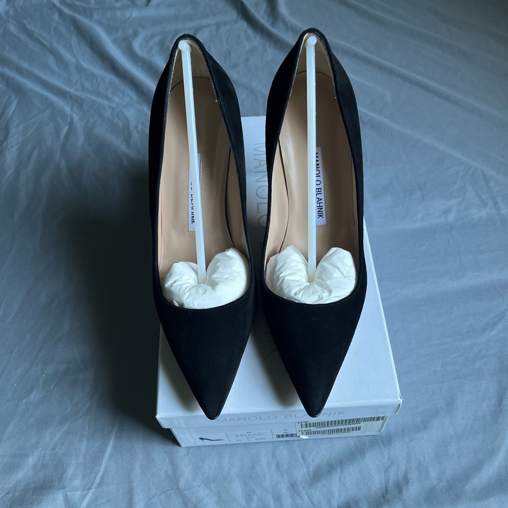 Manolo Blahnik BB Pointed Toe Pump 90 | Sz. 38 | Color: Black Suede | NIB